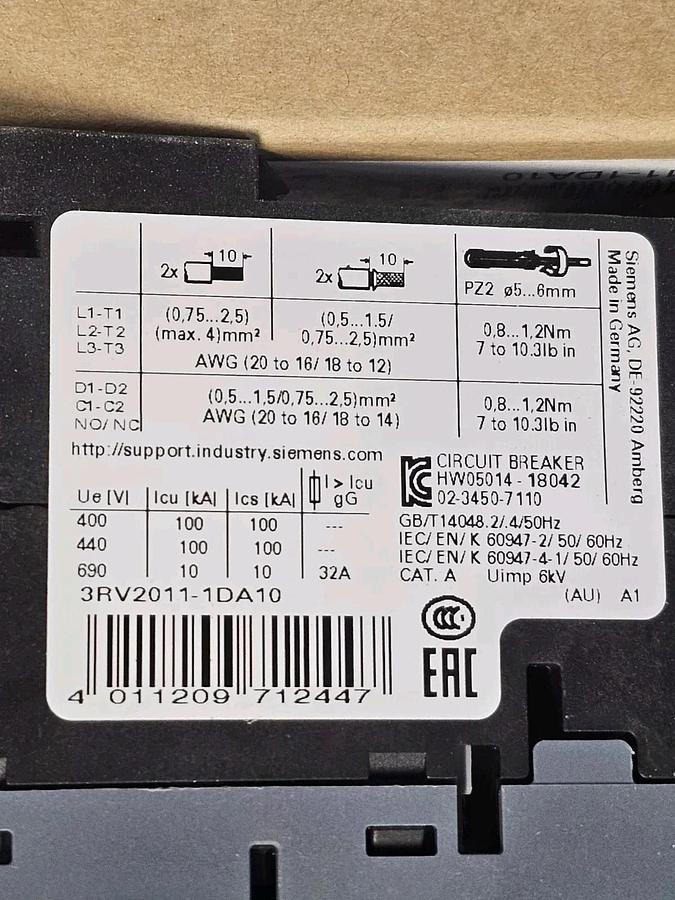 Used NIB SIEMENS 3RV2011-1DA10 CIRUIT BREAKER 2.2-3.2A, 3RV20111DA10