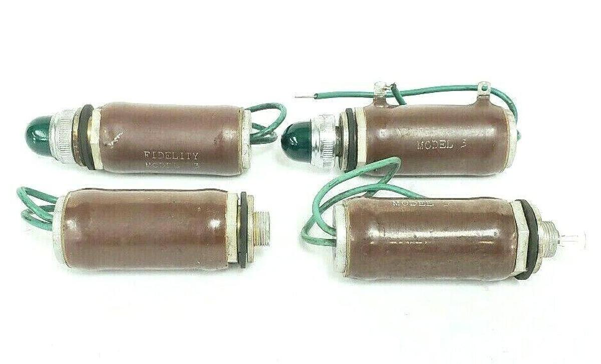 LOT OF 4 COMBUSTION ENGINEERING FIDELITY MODEL 3 INDICATOR LAMPS (INCOMPLETE)