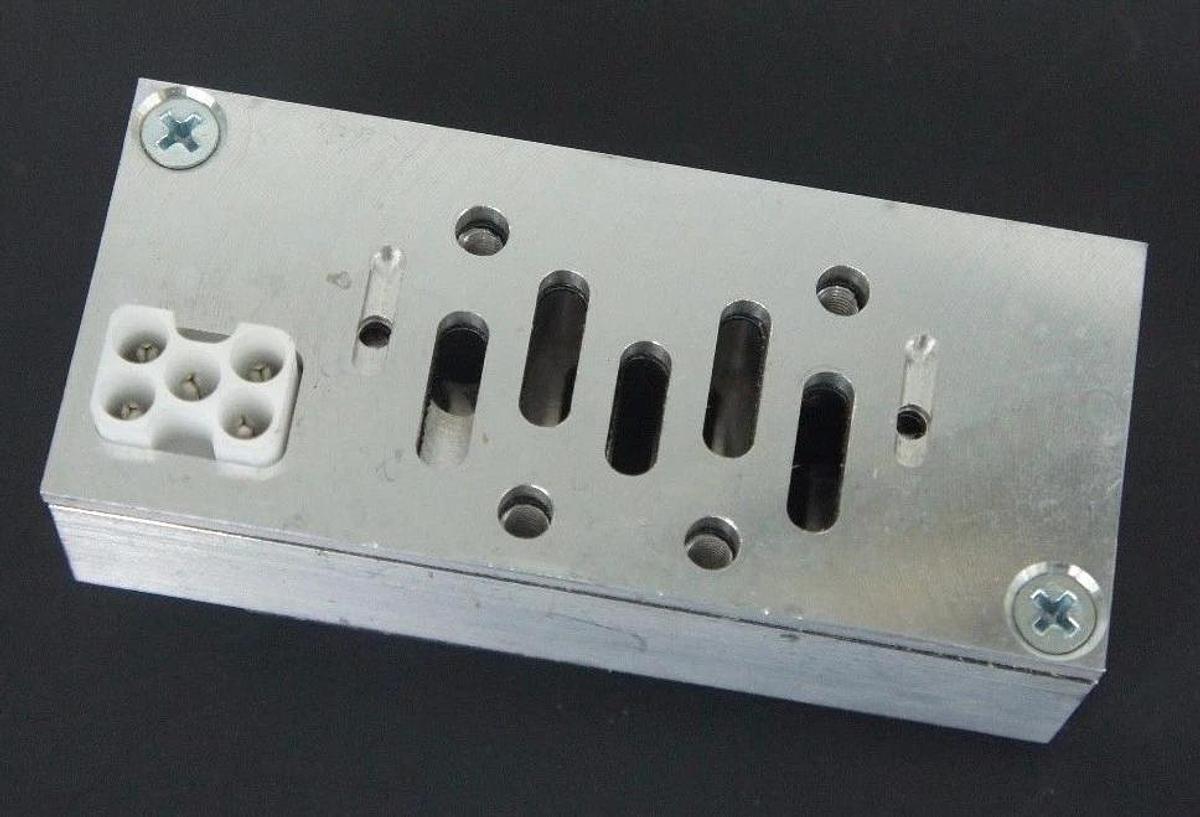 Used ADAP-U-TEK NU15ISO1-2 ALUMINUM MANIFOLD NU15ISO12