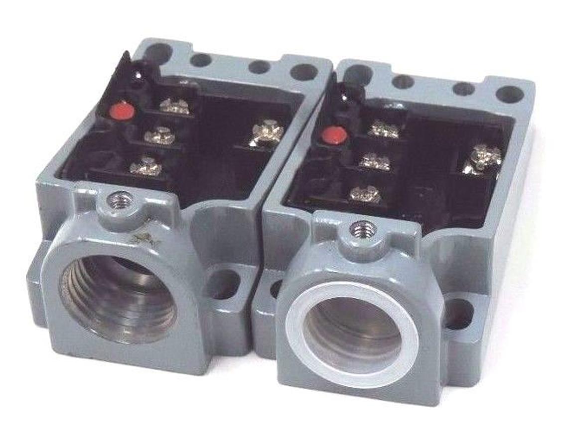 Used LOT OF 2 NEW PEPPERL & FUCHS 08275S RECEPTACLE BODIES