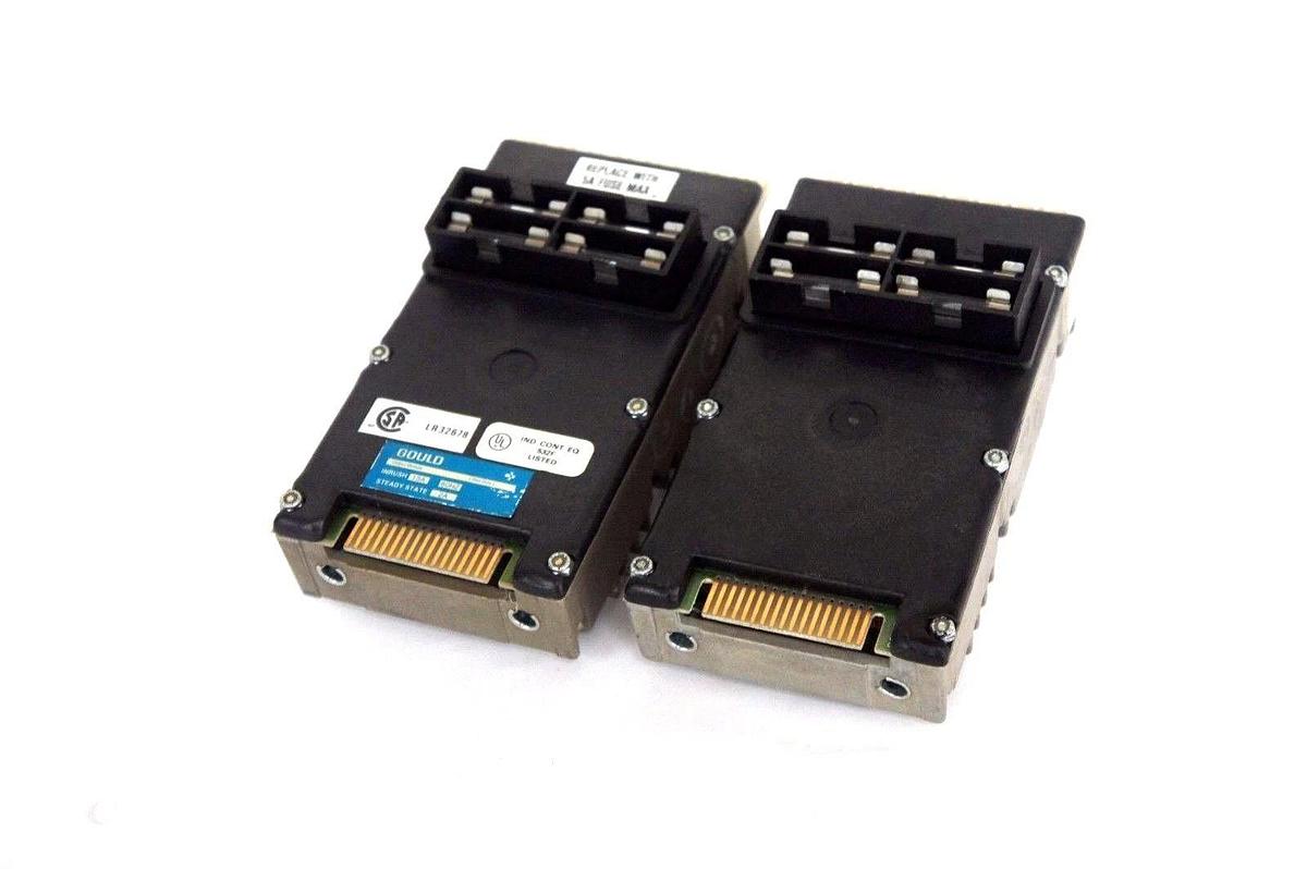 Used LOT OF 2 MODICON AS-B550-001 OUTPUT MODULES B550, 115 AC