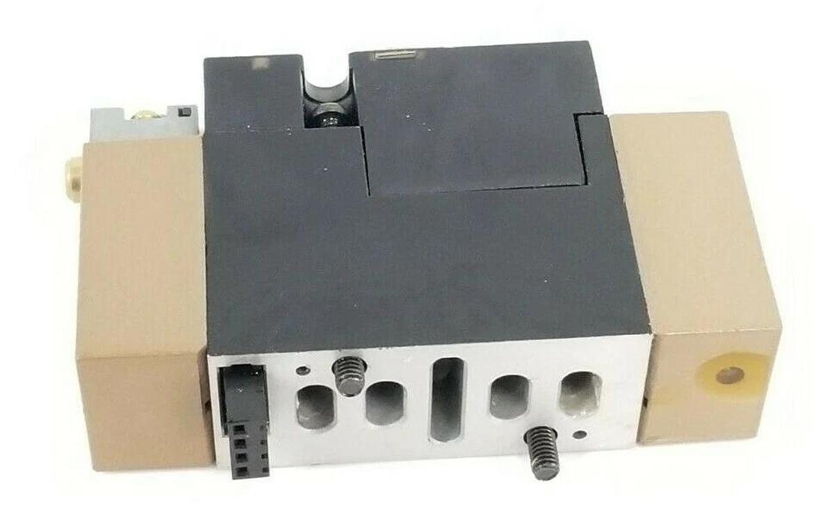 NEW CKD 4L219 SOLENOID VALVE 0.15-0.97MPa W/ P5132M0R PILOT VALVE 24VDC