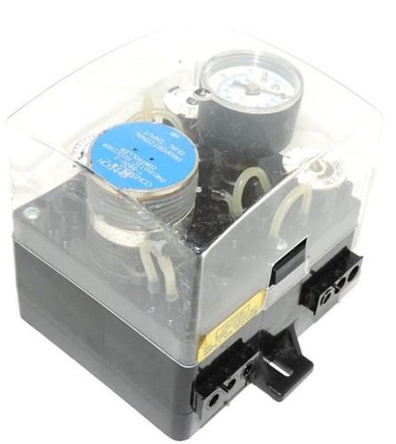 Used JOHNSON CONTROLS T-5800-3 PNEUMATIC RECEIVER CONTROLLER DUAL INPUT T58003