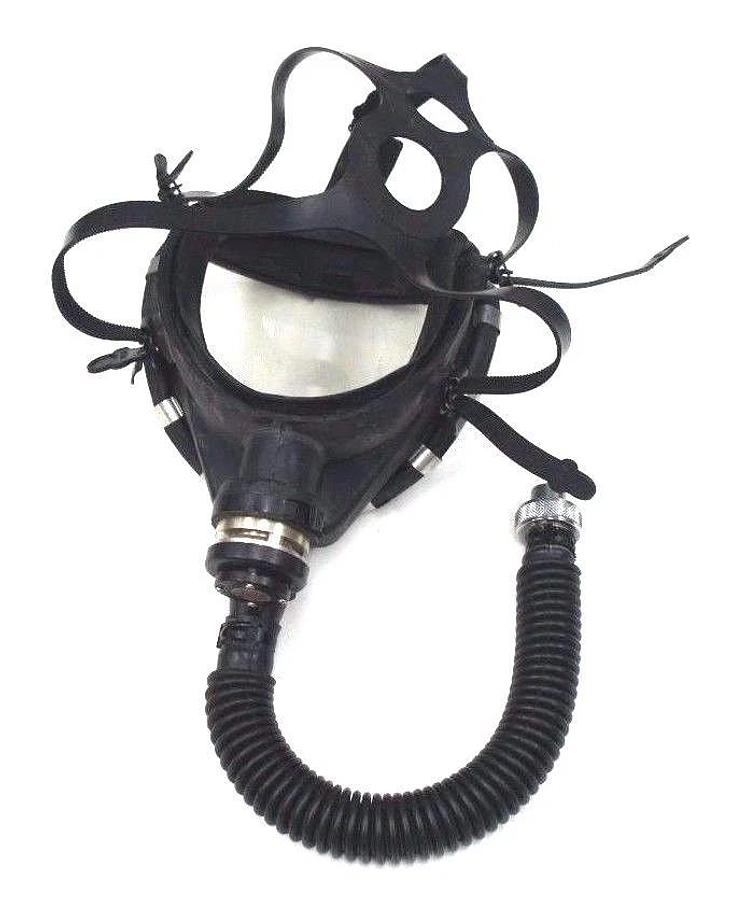 Used SCOTT AIR-PAK II PRESUR-PAK 800212-00 HARNESS P/N 800020-04 WITH MASK AND CASE