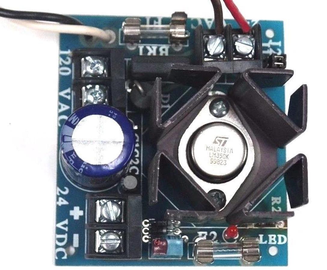 NIB BAPI BA/PS3000A-FW POWER SUPPLY BACKPLATE 120VAC, 1.2 TO 24VDC