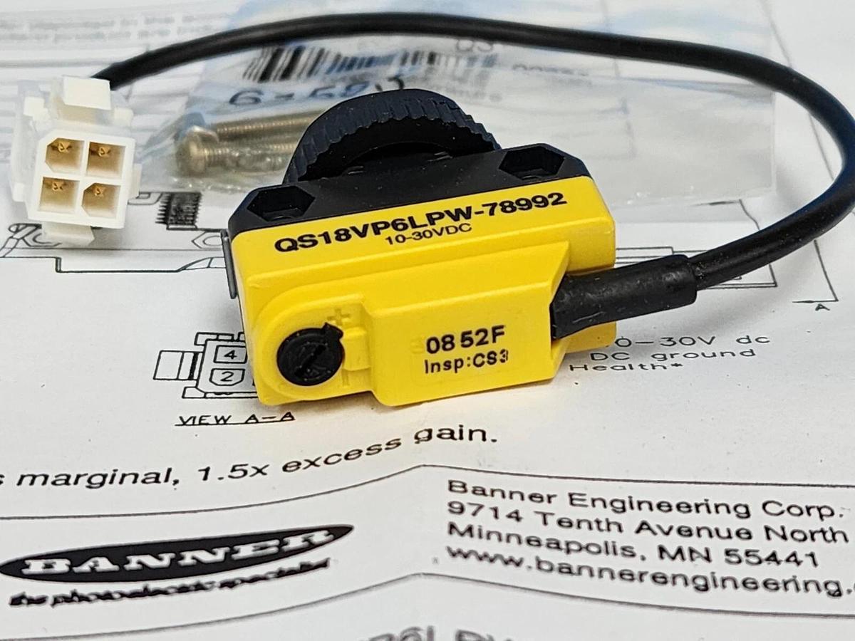 Used NIB BANNER QS18VP6LPW-78992 PHOTOELECTRIC SENSOR 78992