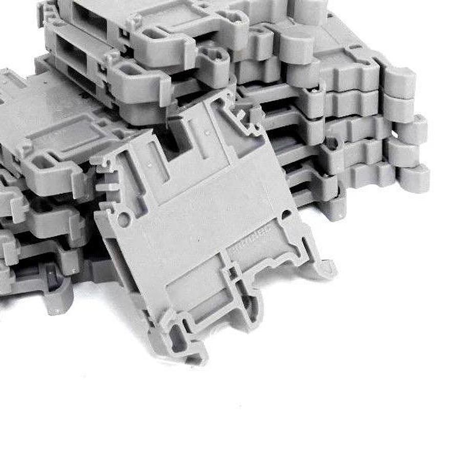 LOT OF 15 NEW ENTRELEC M4/6 TERMINAL BLOCKS