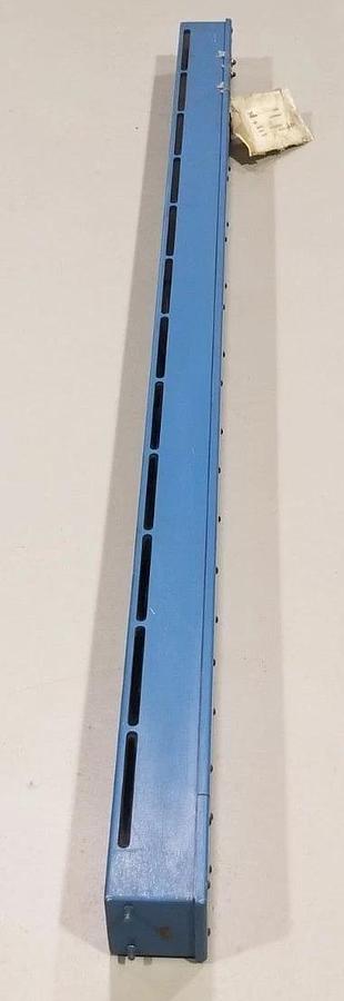 Refurbished TRIAD CONTROLS INC. TR-72-AC-AU LIGHT CURTAIN 72'' TR72ACAU (REPAIRED)