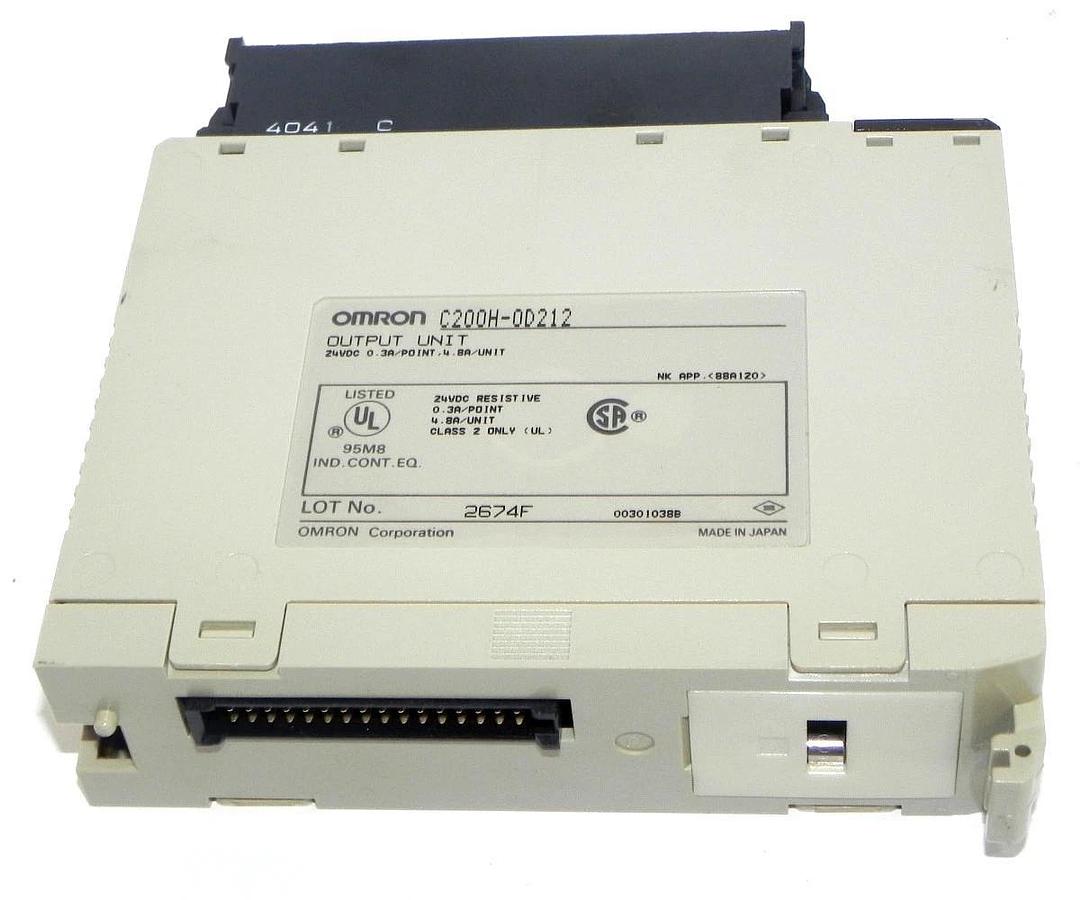Used OMRON C200H-OD212 OUTPUT MODULE 24VDC 0.3A/POINT, 4.8A/UNIT, C200H-0D212