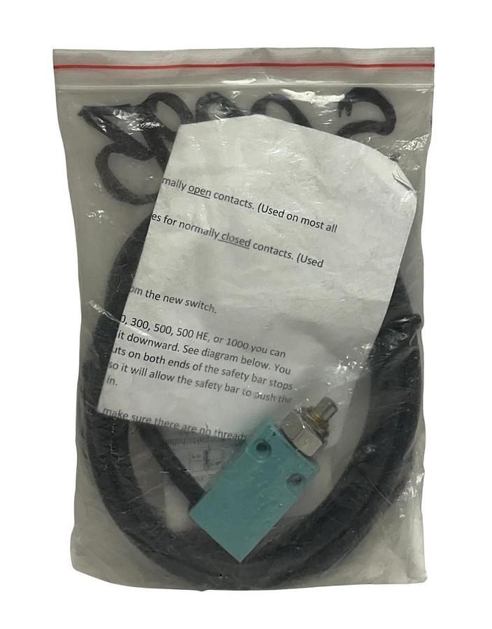 SIEMENS 3SE5 413-0CC21-1EA2 / 3SE54130CC211EA2 POSITION SWITCH 2M CABLE NSMP