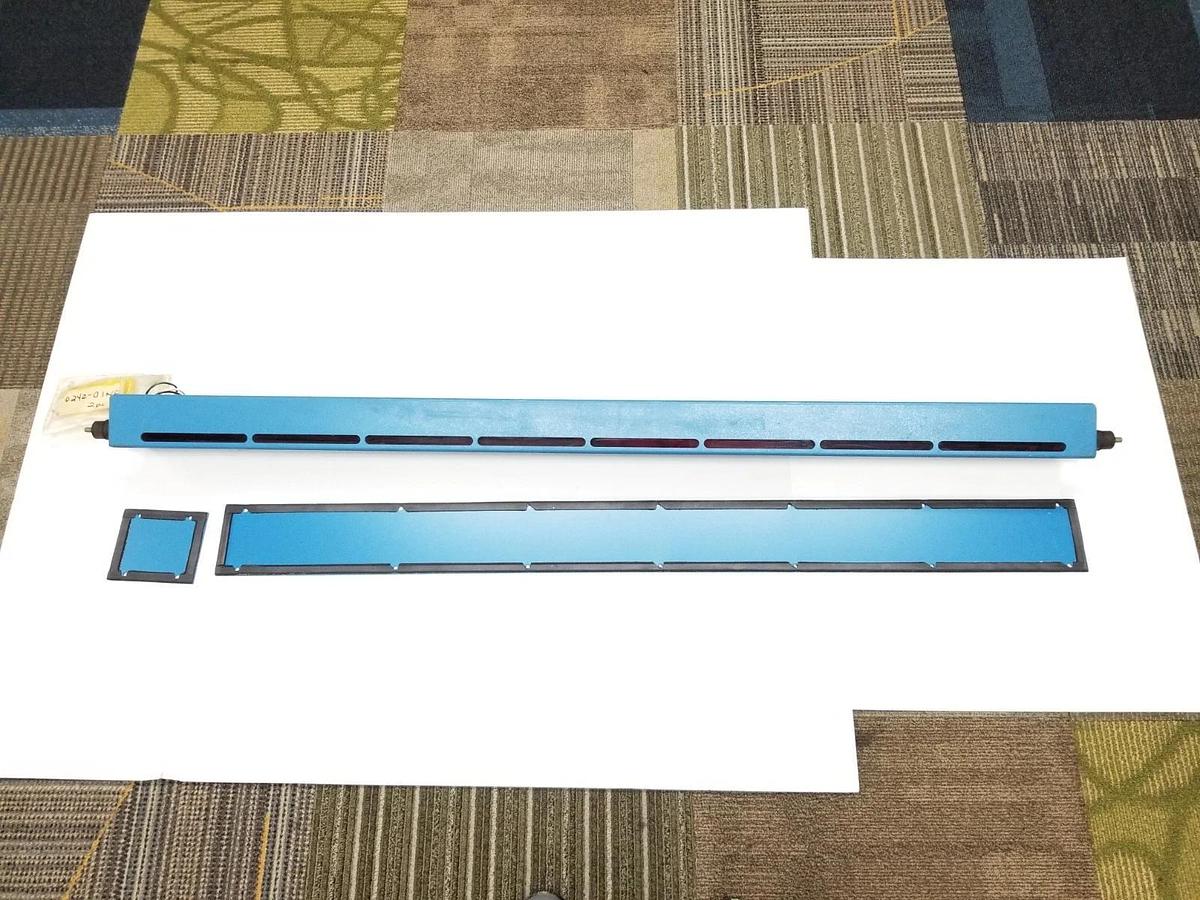 Used TRIAD CONTROLS INC. TR-48-8K-20 LIGHT CURTAIN HOUSING 48'' (HOUSING ONLY)