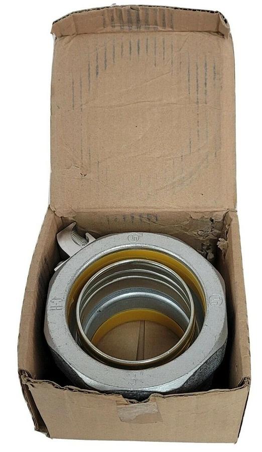 NEW COOPER CROUSE HINDS LTB300G 3'' GROUNDING CONNECTOR W/ INSULATED THROAT