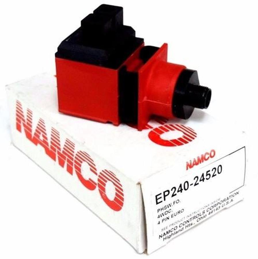 Used NIB NAMCO EP240-24520 PHOTOELECTRIC SENSOR PHSW-FO-4WDC-4PIN