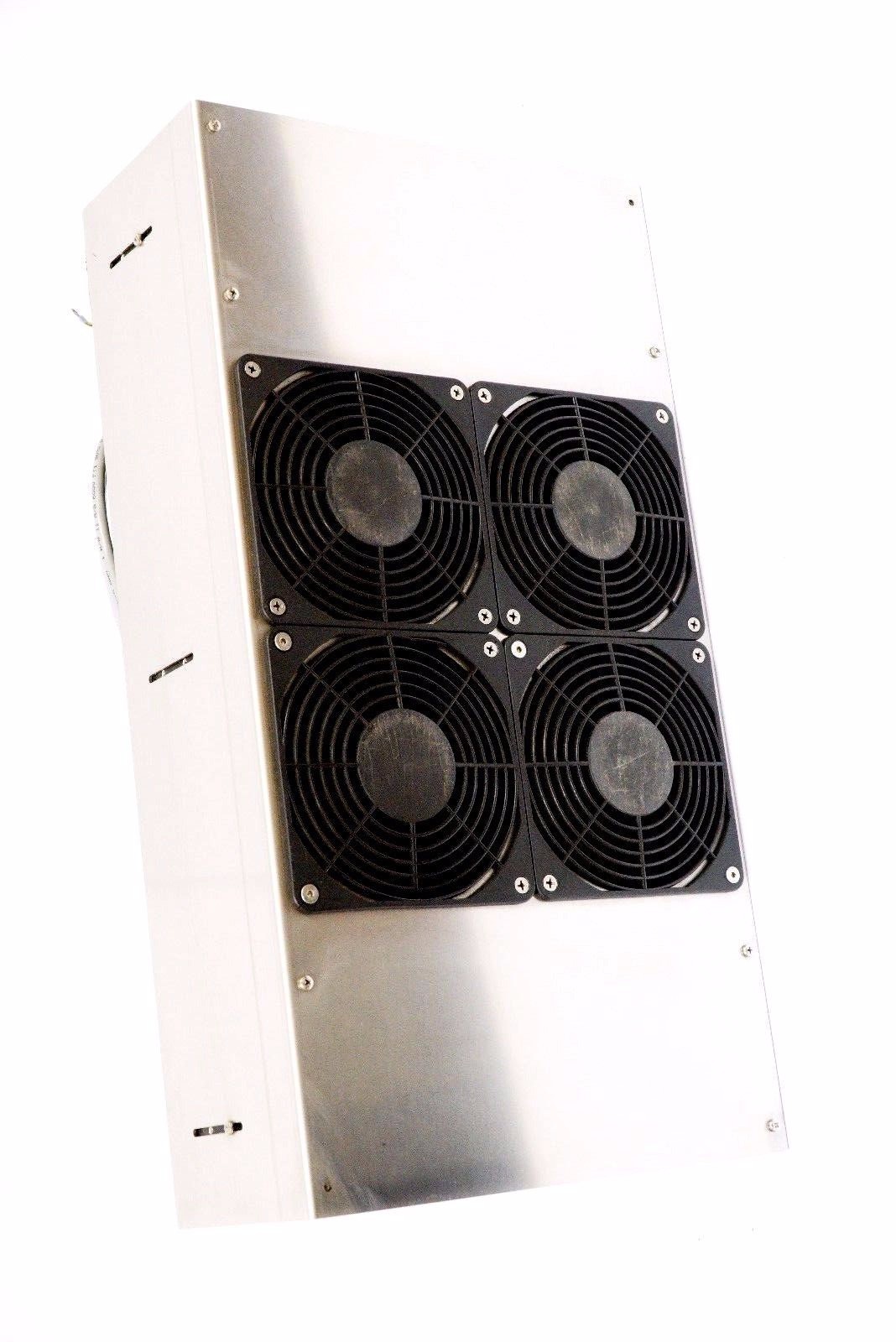 Used DR. NEUMANN PELTIER-TECHNIK SIZE 4 CABINET COOLER BM1.0201 KBD2-AC162 230V