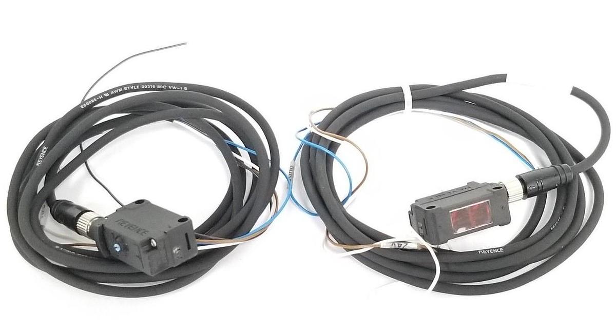 Used LOT OF 2 KEYENCE PZ-G51CT PHOTOELECTRIC TRANSMITTERS 10-30VDC