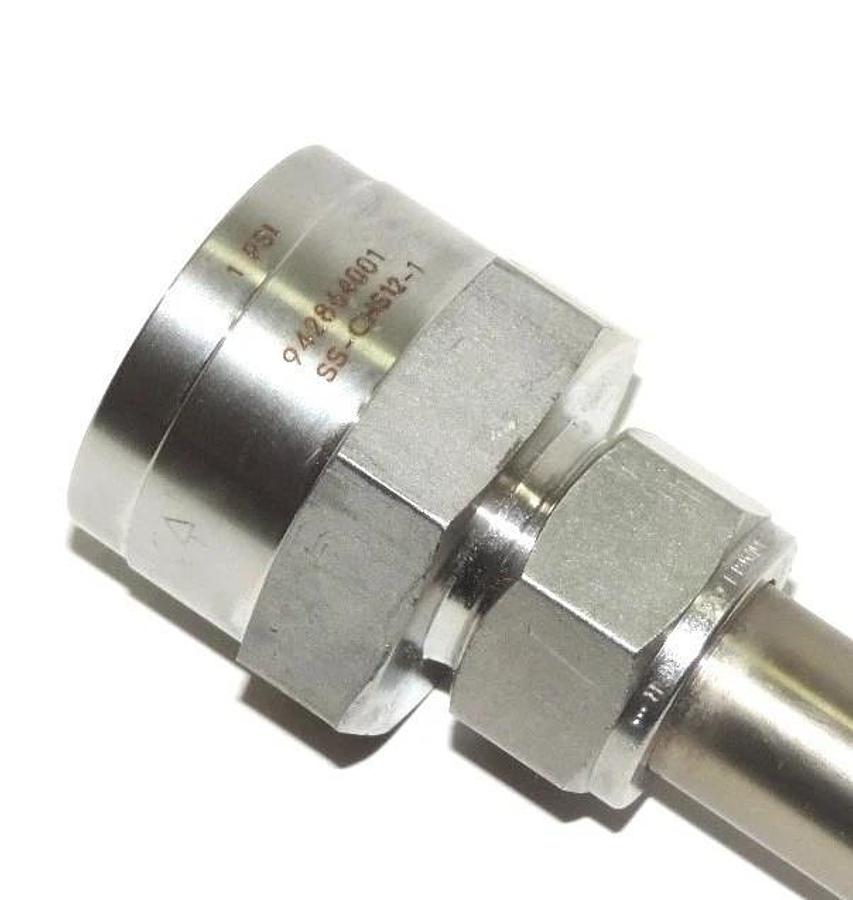 Used SWAGELOK SS-CHS12-1 FITTING SSCHS121, 942864001