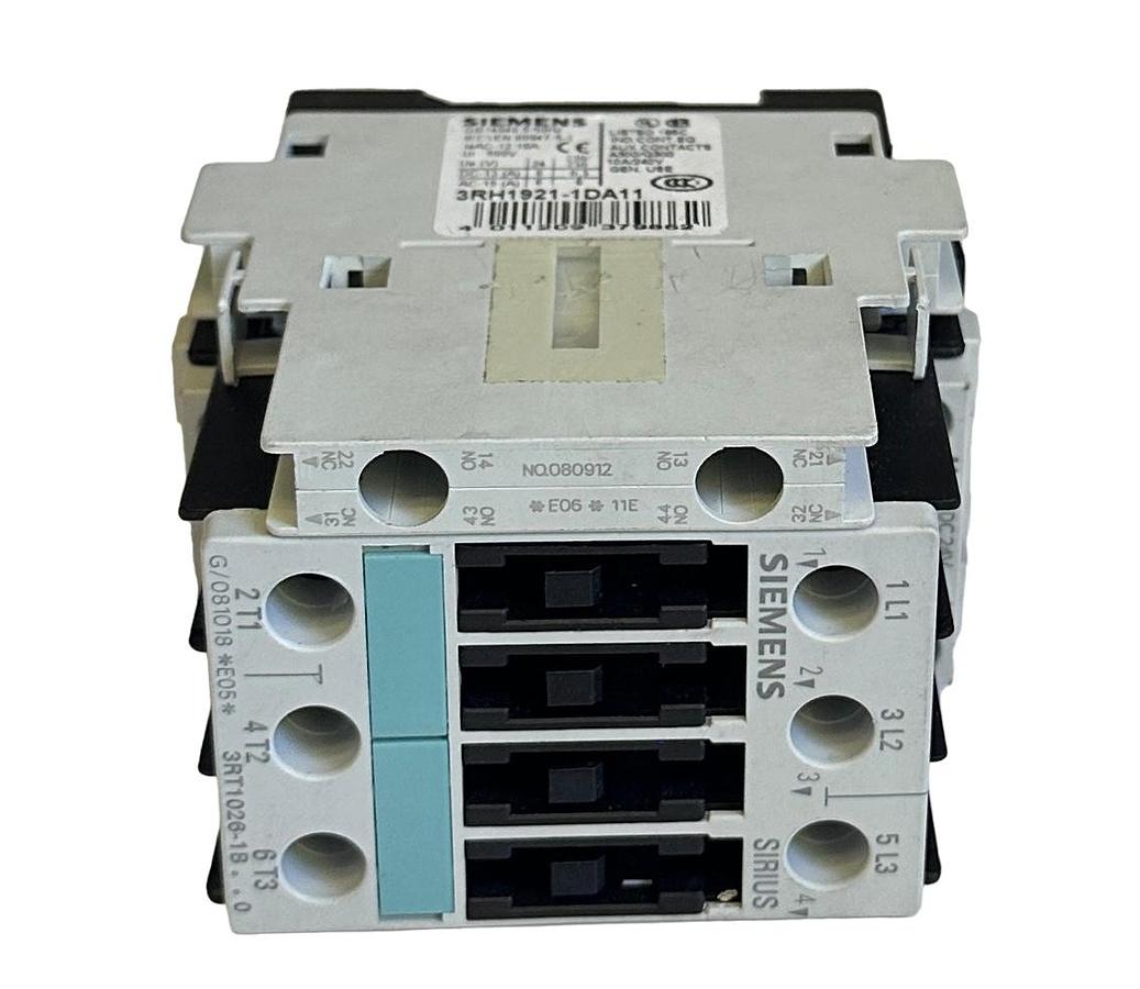 Used SIEMENS 3RT1026-1BB40 / 3RT10261BB40 SIRIUS CONTACTOR 3-POLE 24VDC 3RH1921-1DA11
