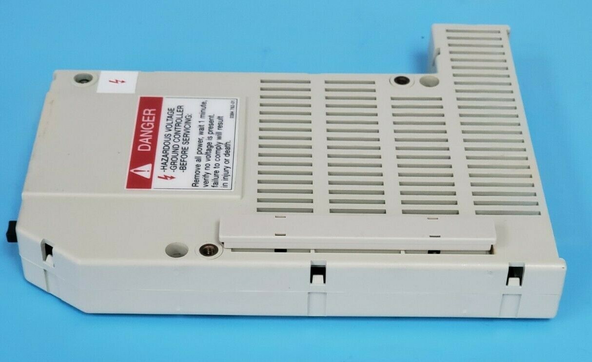 Used SCHNEIDER ELECTRIC SQUARE VW3A66205 COMMUNICATION BOARD INTERFACE ATV66