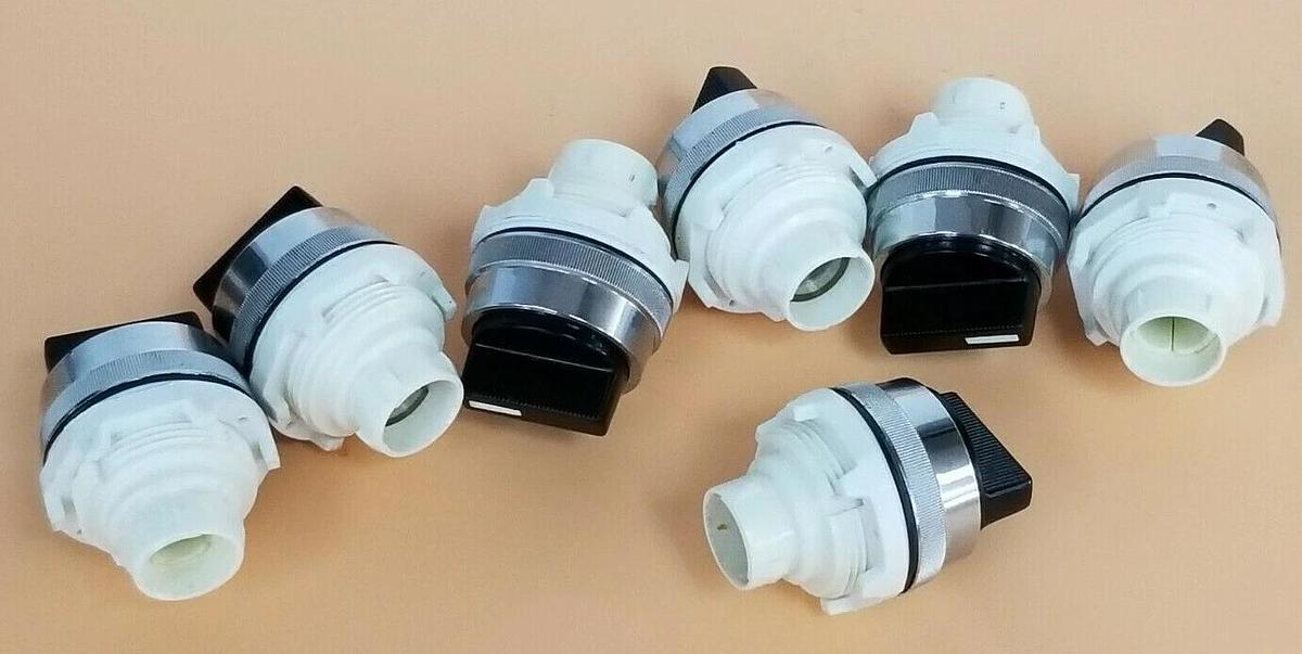 LOT OF 7 NEW GENERIC 2 POS 30MM SELECTOR SWITCHES LEFT-RIGHT Z-3755 Z3755