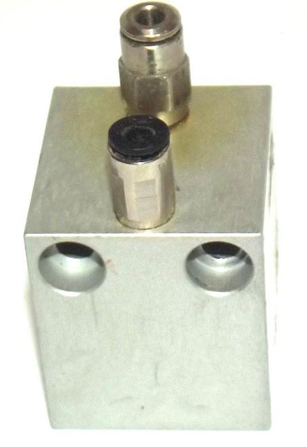 Used CAMOZZI QN2A20A10 MINIATURE CYLINDER STROKE 10