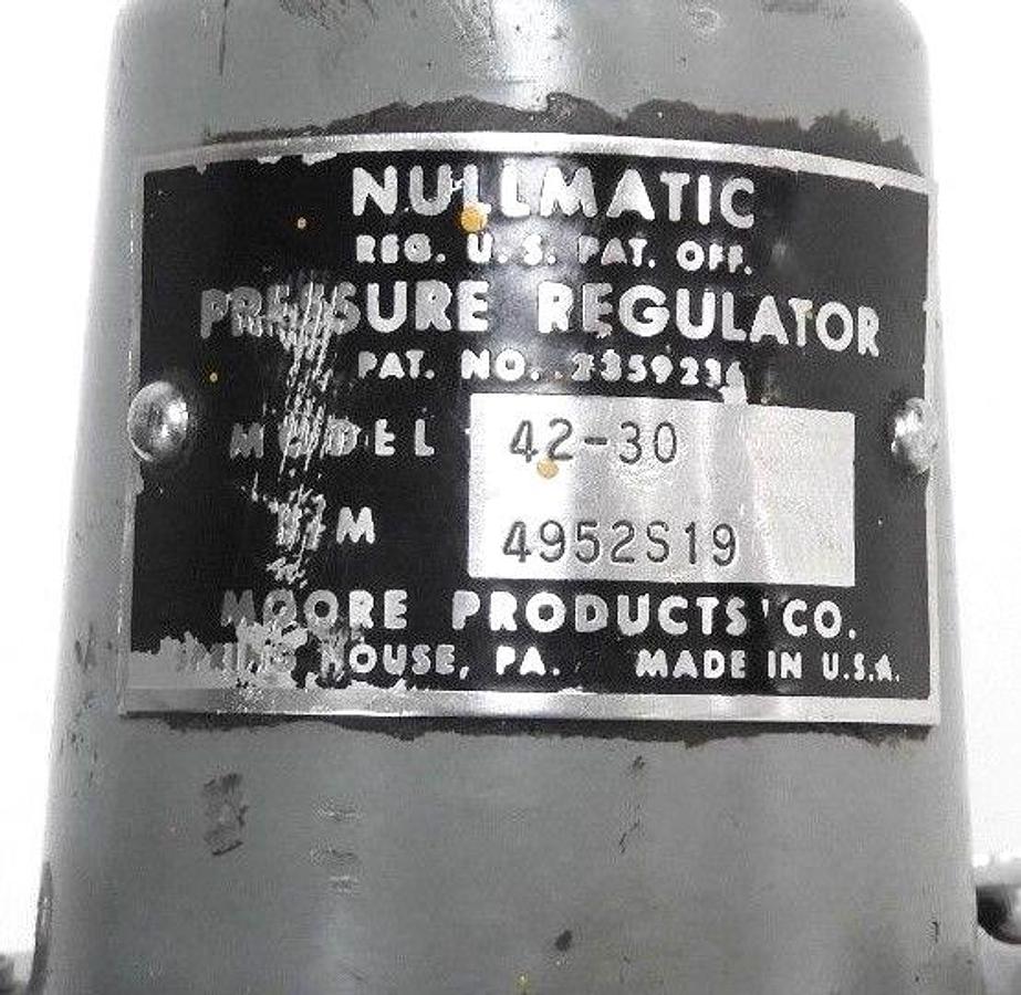 Used MOORE NULLMATIC 42-30 PRESSURE REGULATOR 4952S19 4230