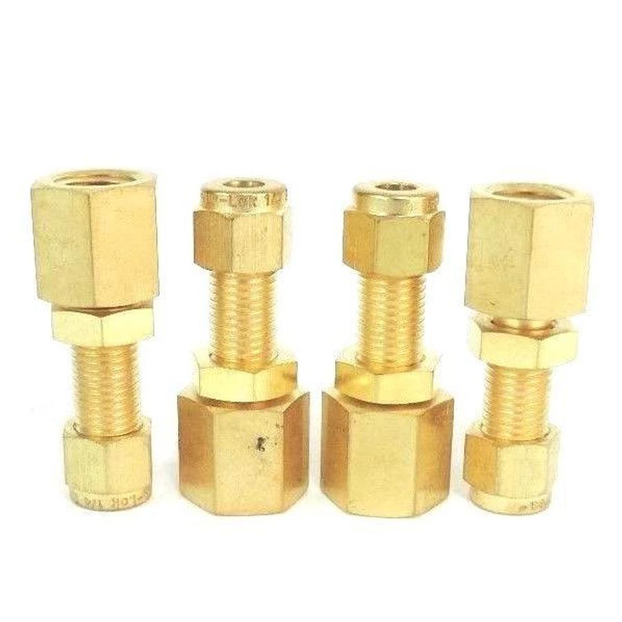 LOT OF 4 NEW BISHAMON HYD/B4000023 FEMALE BULKHEADS, EZ-30 LOADER - HYD/B4000023