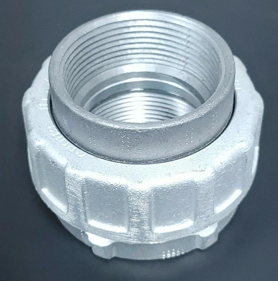 Used NIB CROUSE-HINDS UNF 705-SA ALUMINUM FEMALE UNION 2-1/2'' UNF705SA