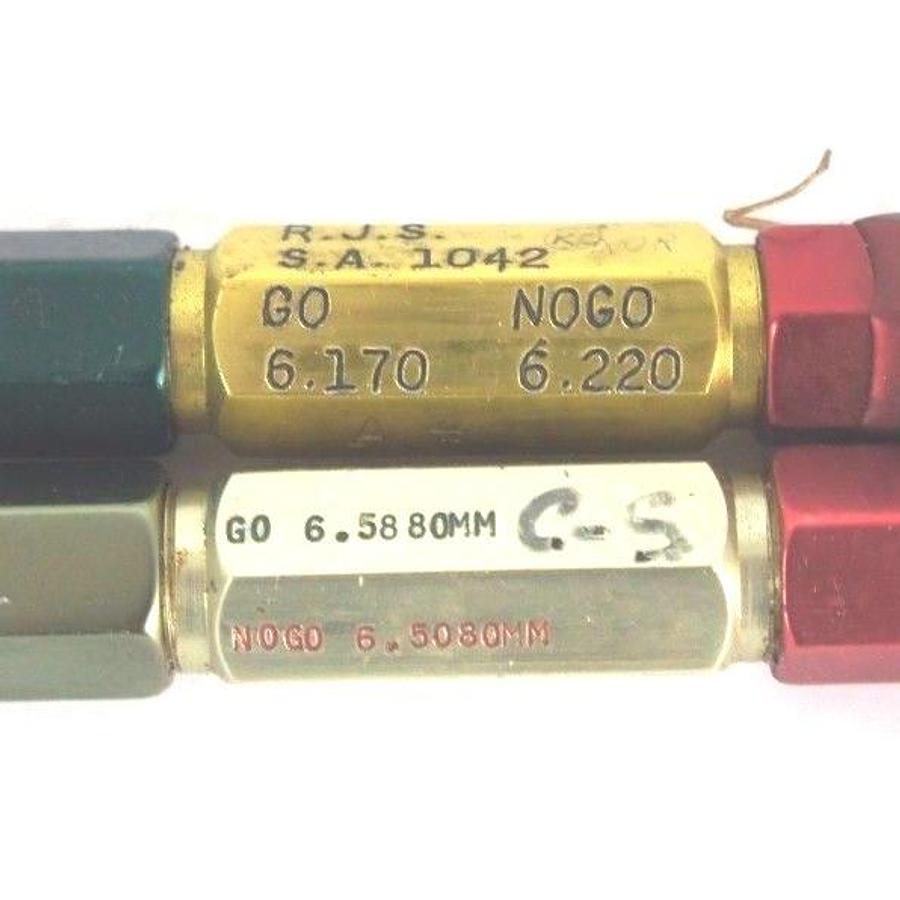 Used LOT OF 9 PLUG GAGES SOUTHERN GAGE, SIZE CONTROL, GLASTONBURY, MERCURY, DU WELL