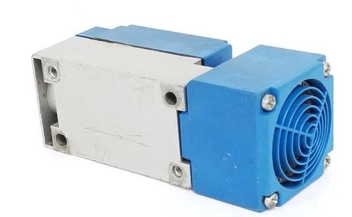 Used SENTINEL AGASTAT S3AAAVXX4TX PROXIMITY SENSOR 120V AC