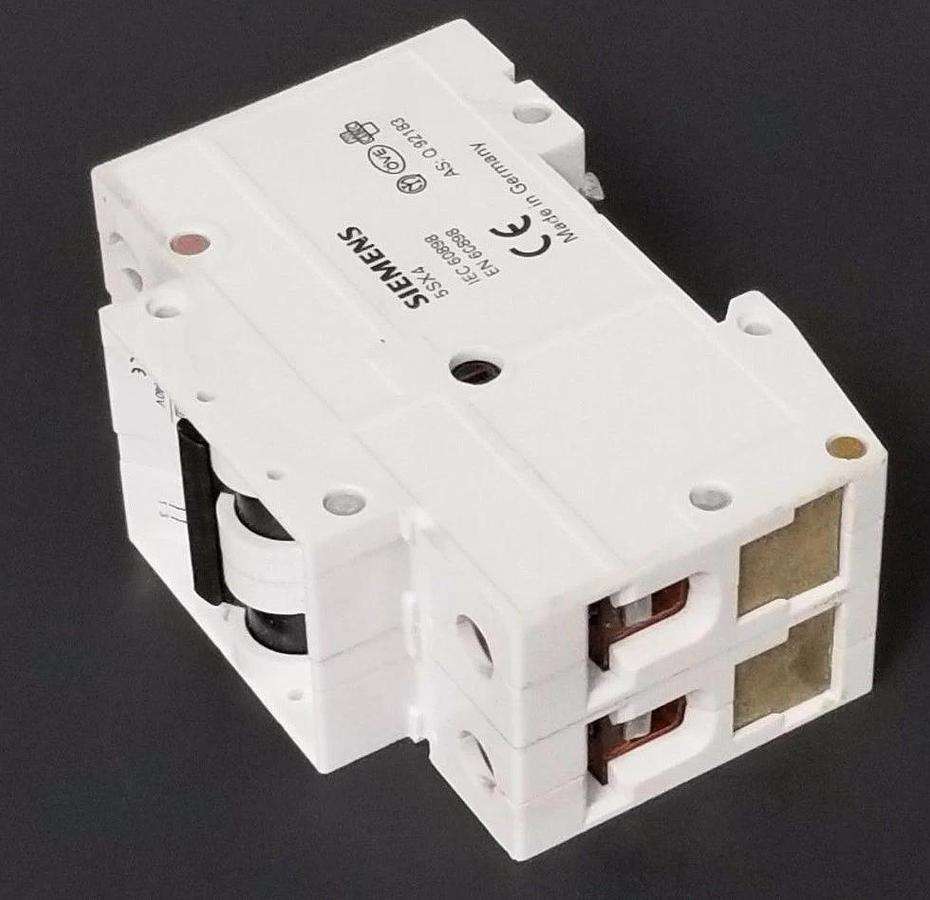 Used SIEMENS 5SX42 C10 CIRCUIT BREAKER ~400V