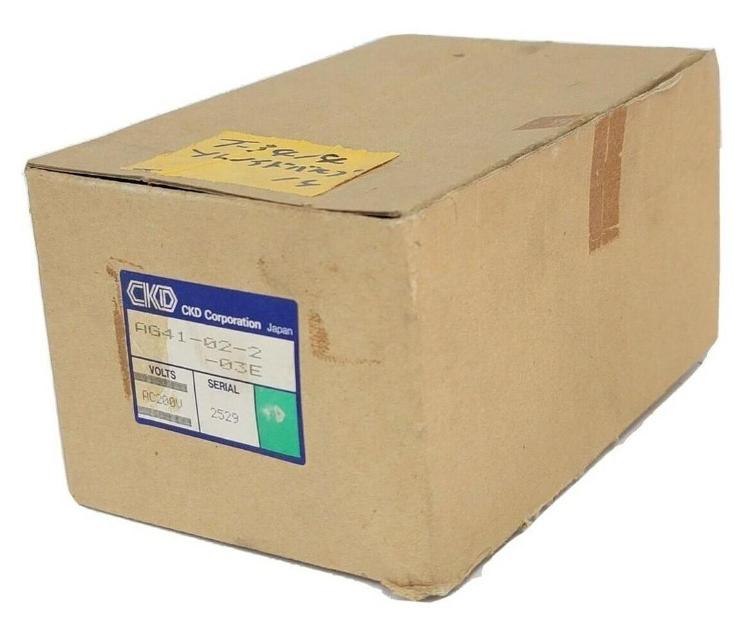 Used NIB CKD AG41-02-2-03E SOLENOID VALVE AC200V AG4102203E