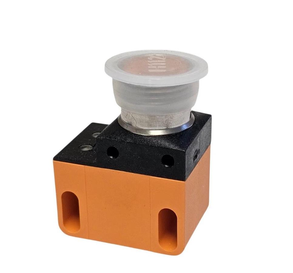 NIB IFM IND2004DAROA/SL/LS-500 RT PROXIMITY SENSOR IN0117 4mm 200mA