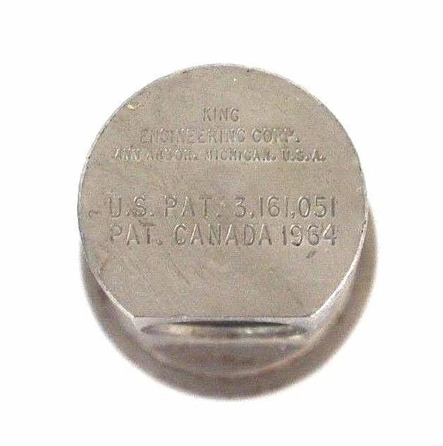 Used LOT OF 7 KING ENGINEERING CORP. TANK MOUNT FITTINGS PAT NO. 3.161.051