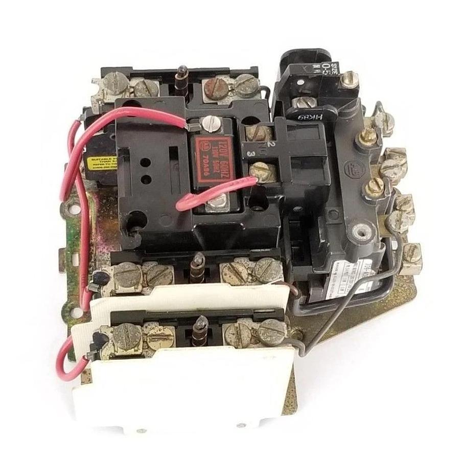 Used ALLEN BRADLEY 709-AOB103 NON-REVERSING STARTER SER. K SIZE: 0 W/ 70A86 COIL