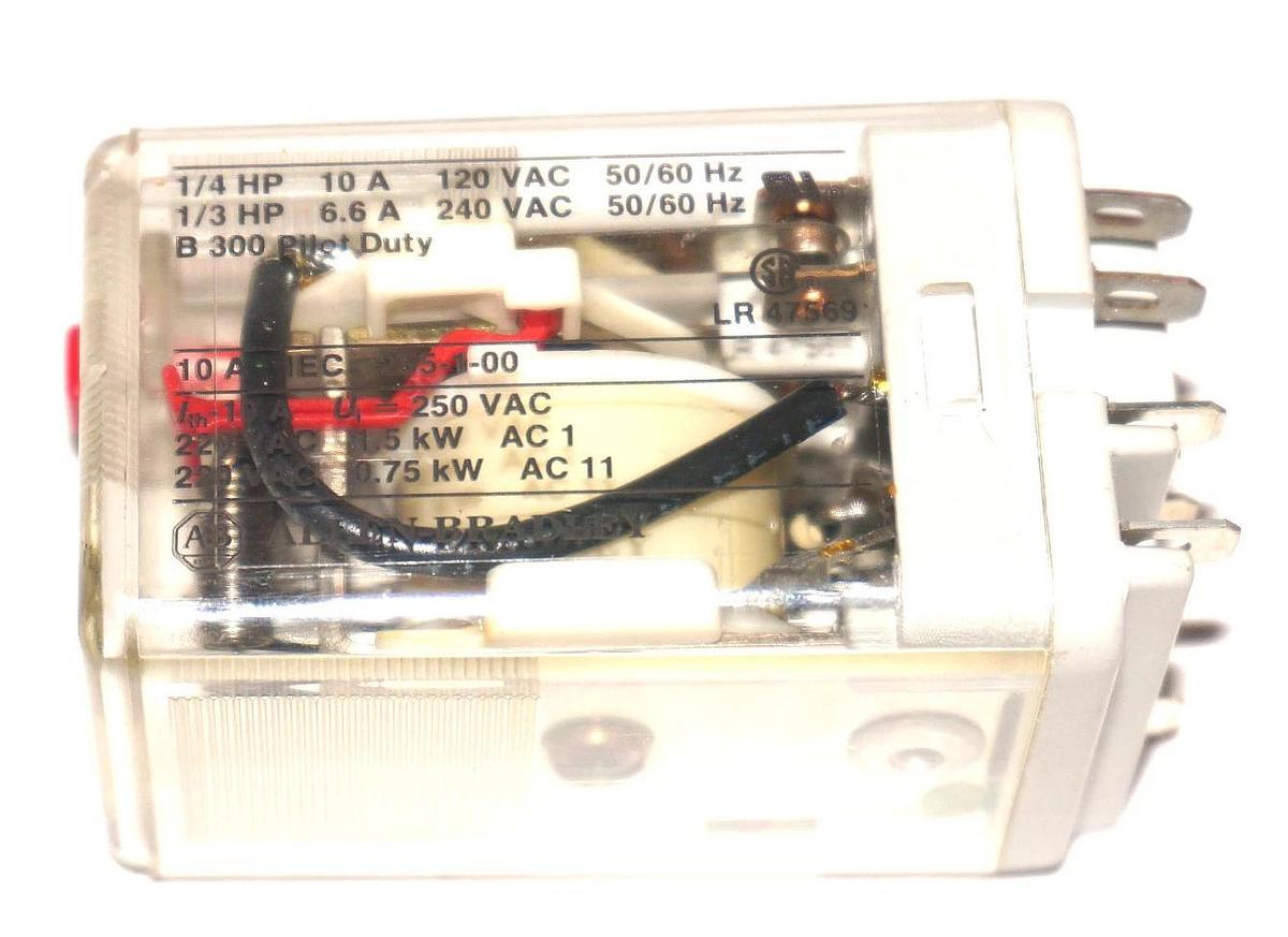 NIB ALLEN BRADLEY 700-HB33A1-1 CONTROL RELAY 10A 120VAC 3PDT SER. A 700HB33A11
