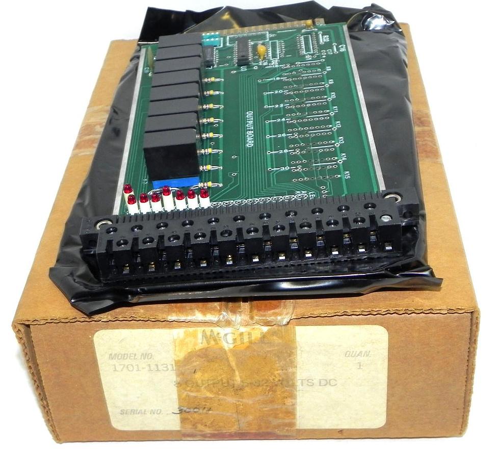 Used MCGILL 1701-1131 OUTPUT BOARD 5-32 VOLTS DC 1701-76541 (IN BOX)