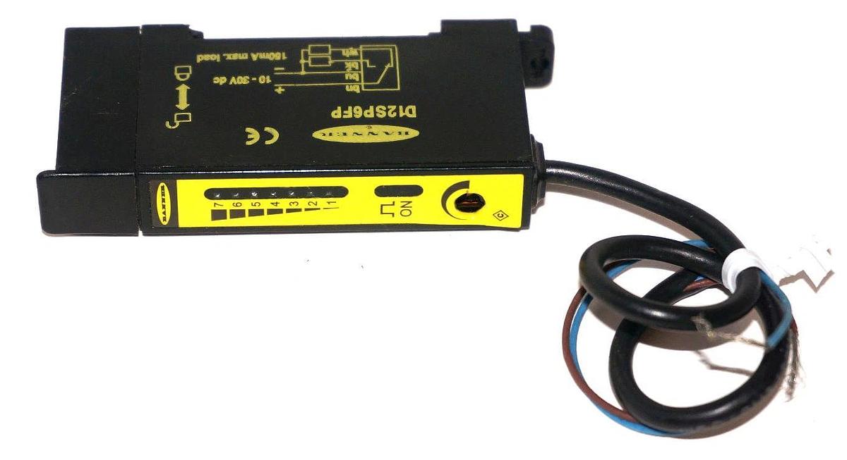 Used BANNER D12SP6FP PHOTOELECTRIC SENSOR