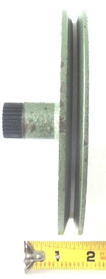 Used GREEN CAST IRON V-BELT PULLEY P/N: SU-Z-03, 6-1/2" O.D