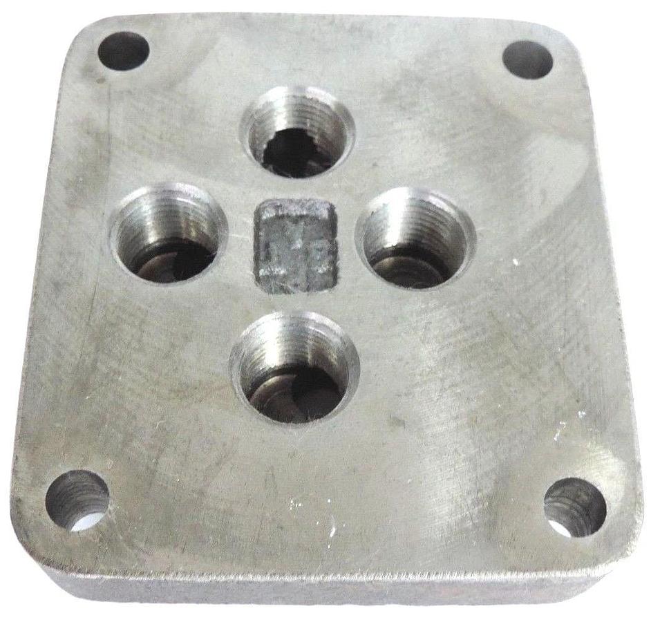 NEW VICKERS 215093 VALVE SUBPLATE MANIFOLD
