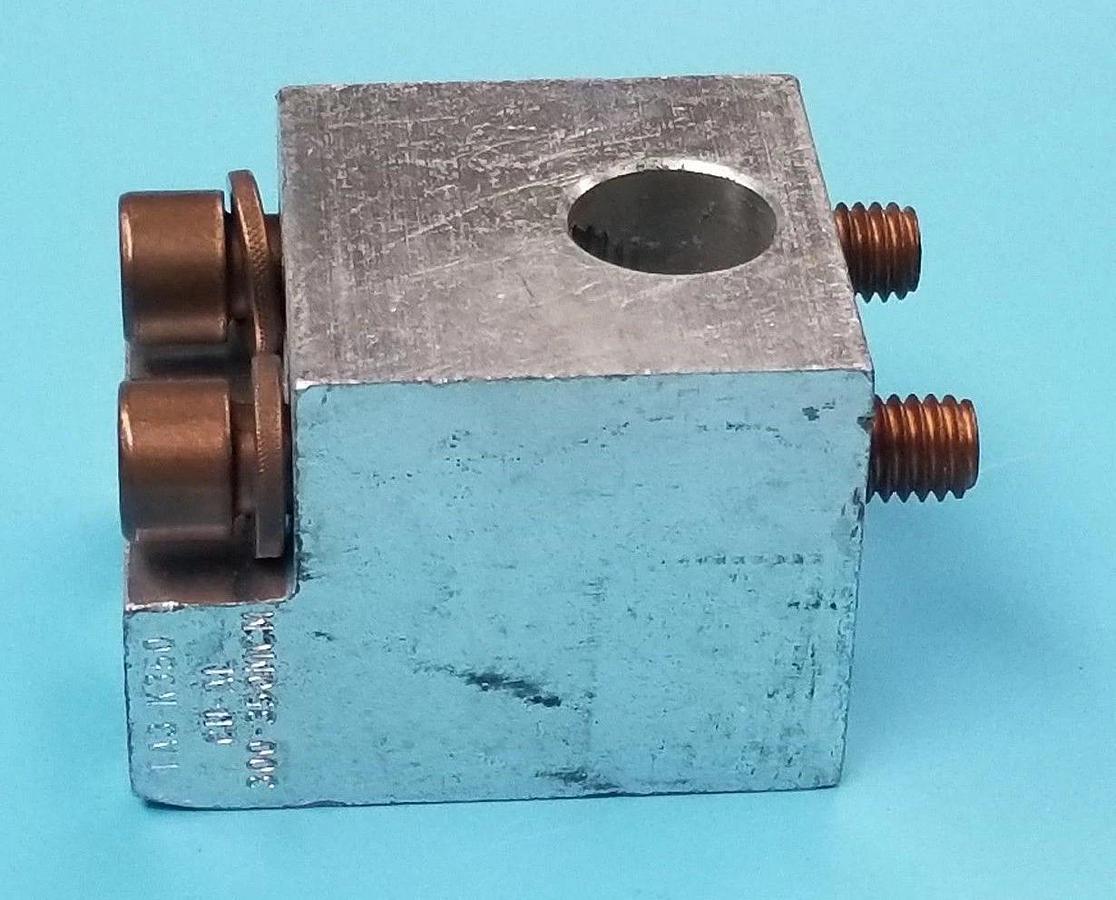 Used SIEMENS ITE TA3-K350 BREAKER MD/ND CU/AL LUG 350KCMIL