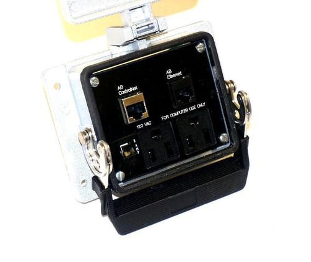 Used NEW MCNAUGHTON-MCKAY MCMC-CN2-P5C/ETH/DPB NEMA 4 ENCLOSURE MCMCCN2P5CETHDPB