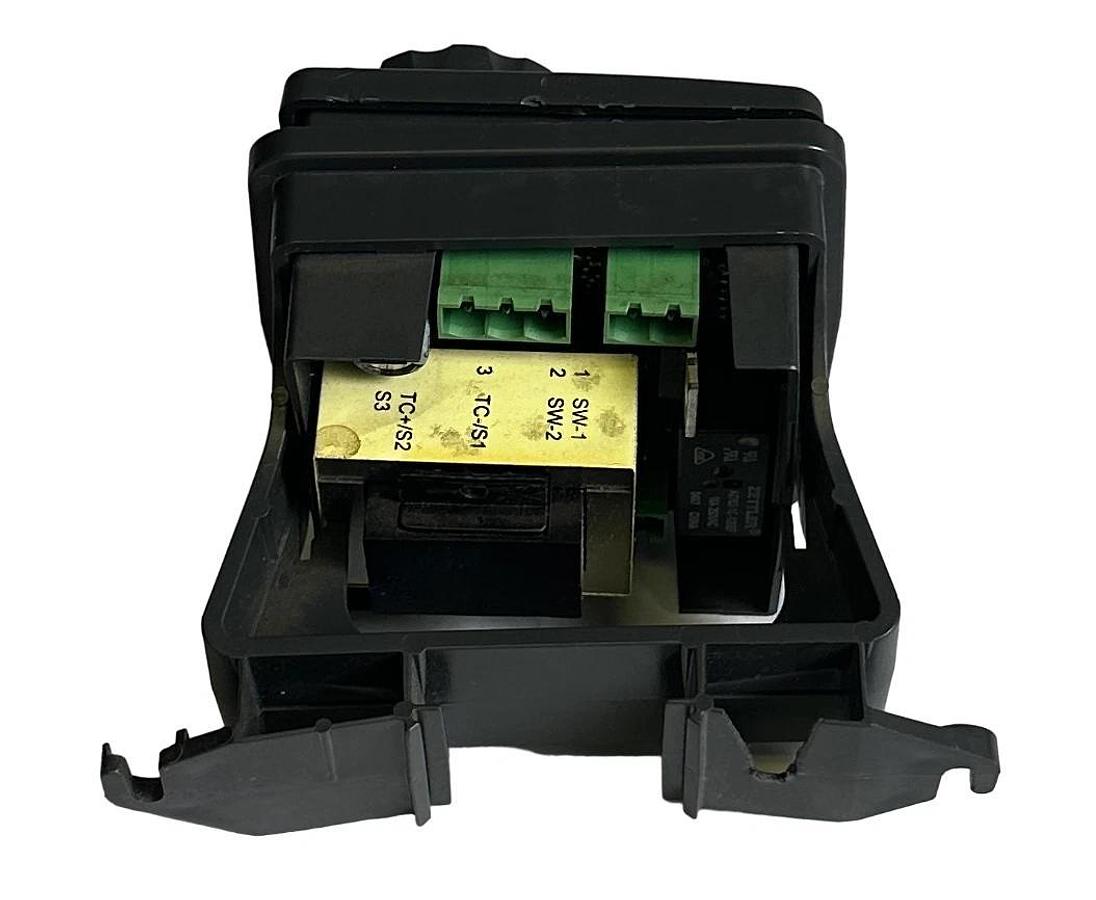 Used WATLOW LVC6KW00322500A LIMIT LV LIMIT CONTROLLER 120VAC DIN-RAIL MOUNT 8A