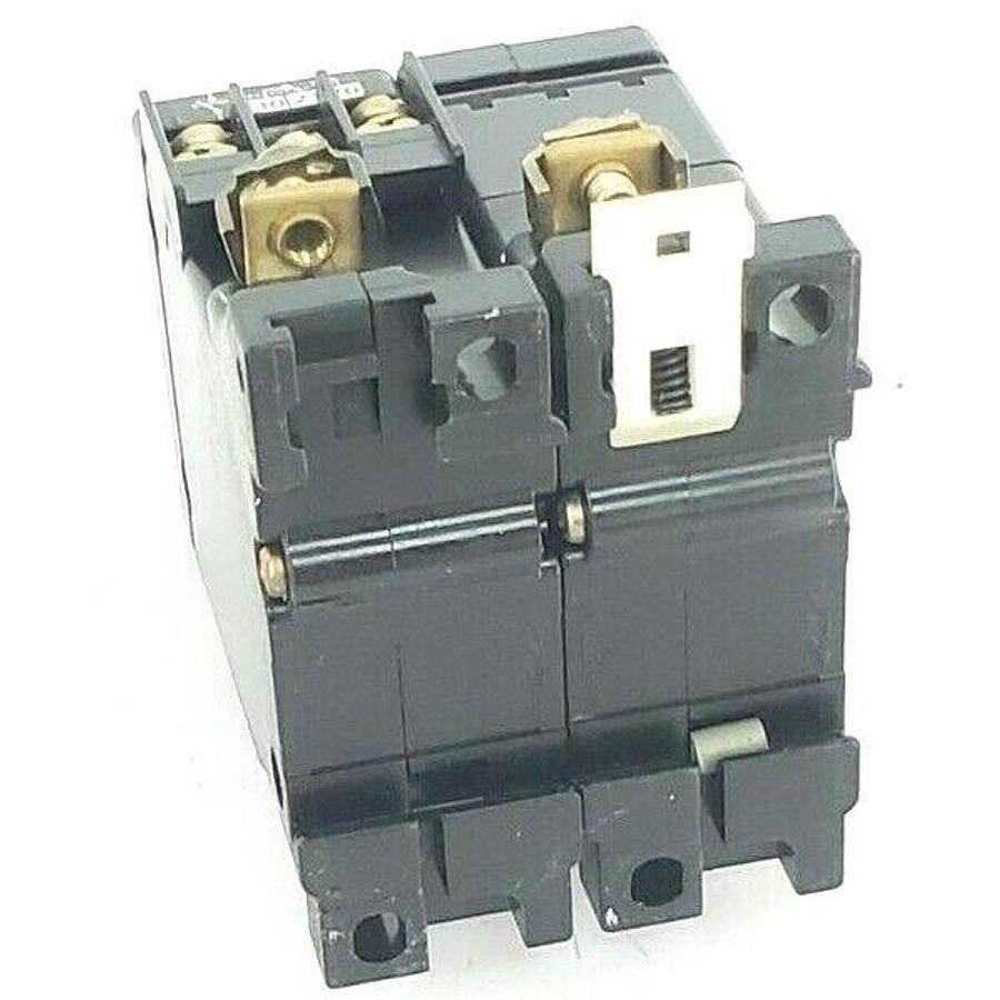 Used FUJI ELECTRIC CP32D-10A CIRCUIT BREAKER 10AMP 250V, CP32D10A