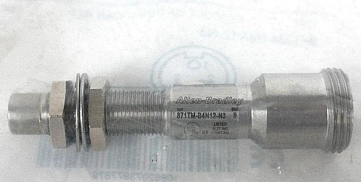 Used NEW ALLEN BRADLEY 871TM-B4N12-N3 PROX. SENSOR 871TMB4N12N3, SER. B