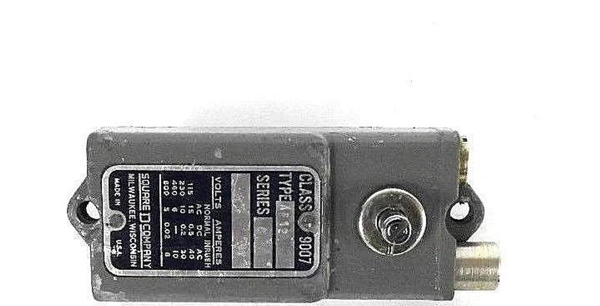 Used SQUARE D 9007-AF12 LIMIT SWITCH 9007AF12, SER. C
