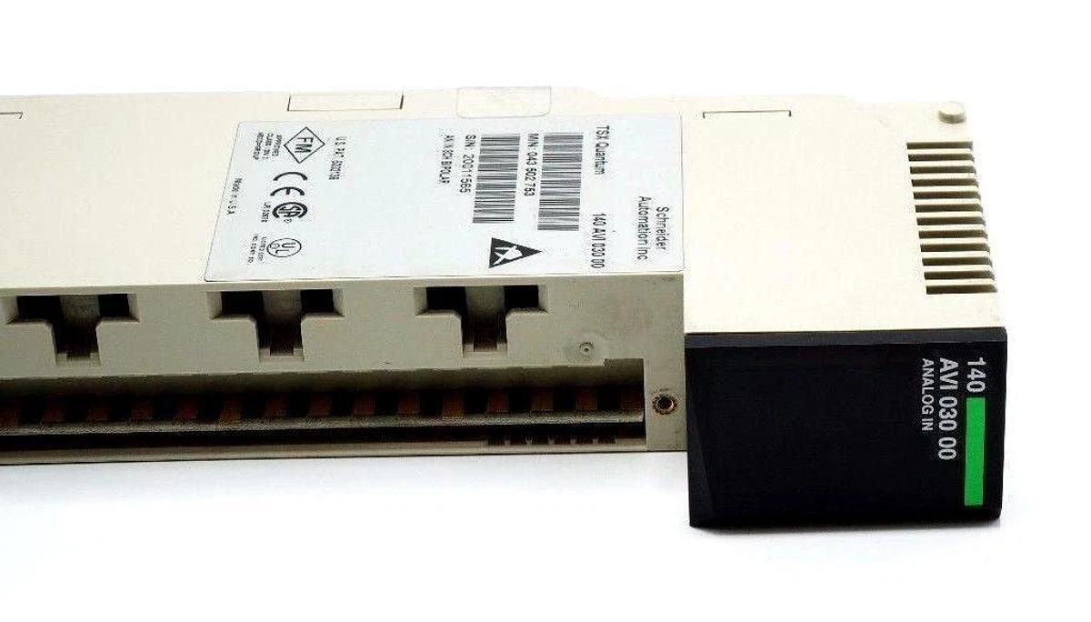 Used SCHNEIDER MODICON 140AVI03000 TSX QUANTUM ANALOG INPUT 043502753 140-AVI-030-00