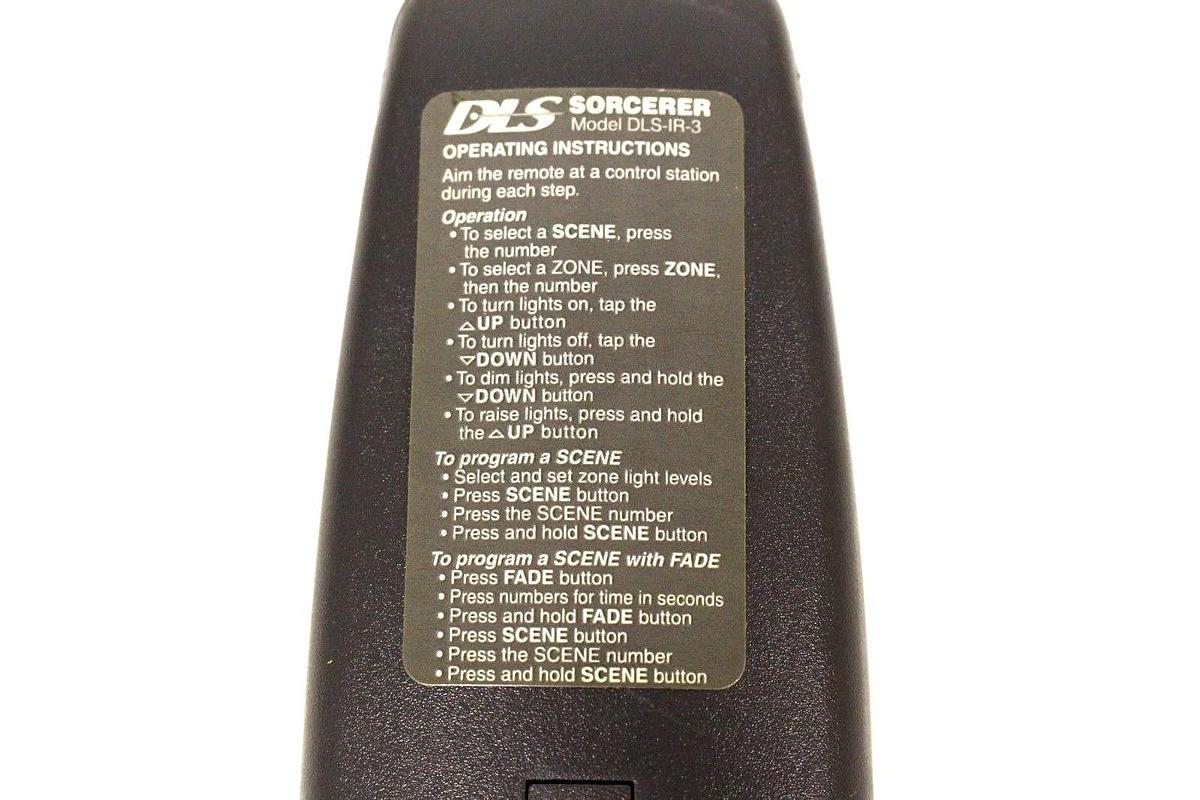 NIB DLS COOPER LIGHTING DLS-IR-3 REMOTE W/BATTERIES DLSIR3