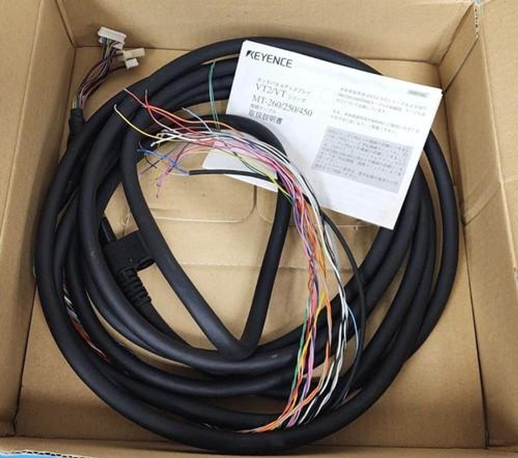 NIB KEYENCE VT-C5R1 TOUCH PANEL DISPLAY CABLE ASSEMBLY CORDSET VTC5R1