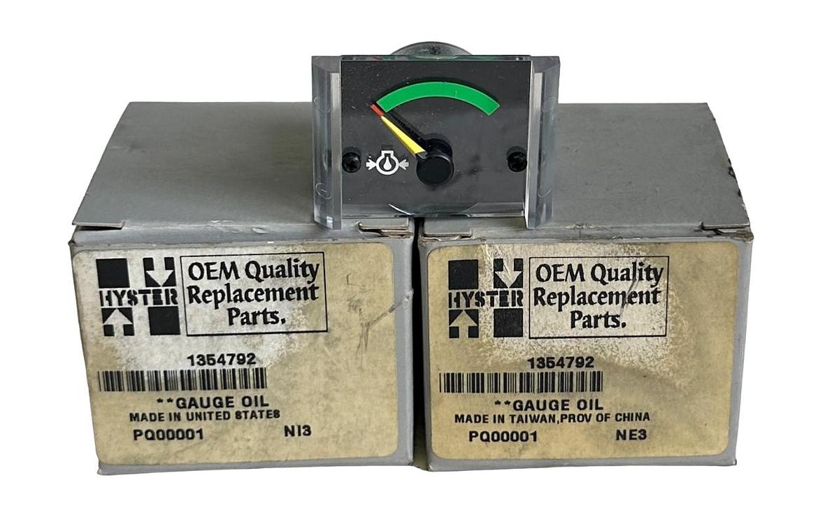 Used 2 NEW HYSTER 1354792 / HY1354792 OEM OIL GAUGES FOR FORKLIFT