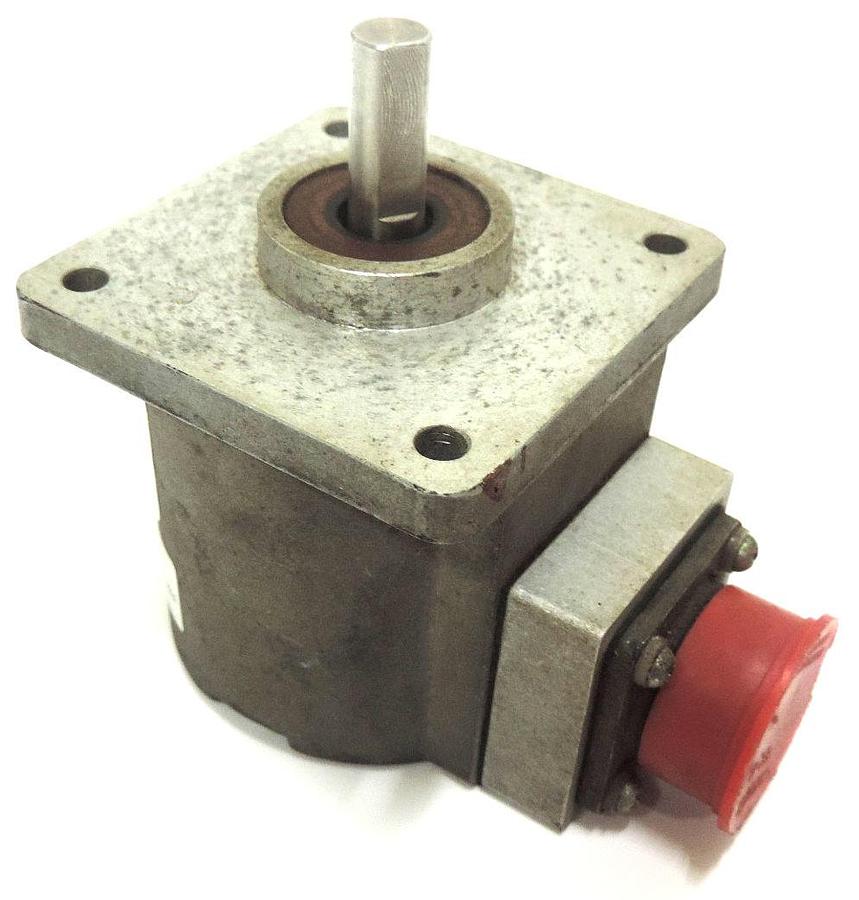 Used DANAHER DYNAPAR ENCODER 62502400001 FLANGE MOUNT 3/8" SHAFT CURR SINK SD MT